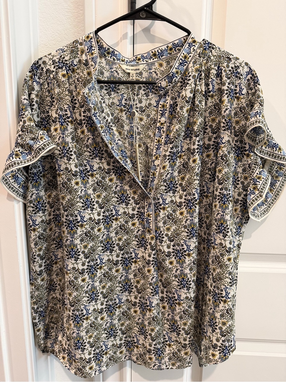 Max Studio Olive, Blue & Cream Floral Short Sleeve Blouse